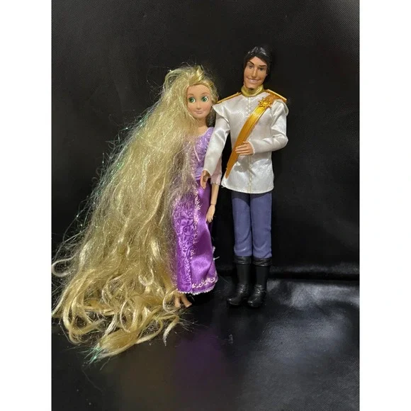 Disney Tangled Rapunzel and Prince Charming Doll Set Blonde Hair Sparkle Dress - Picture 3 of 5